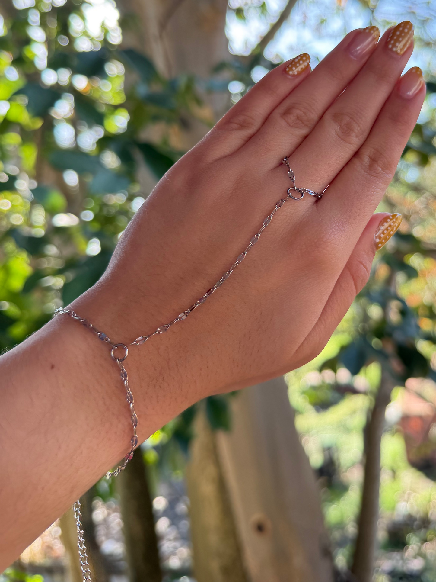 MARIA HANDCHAIN